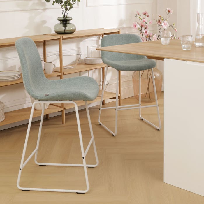 Nino-Fé barkruk zacht groen - wit onderstel - 65 cm barstoel - rugleuning - kookeiland - stof - zithoogte 65 cm - lage - scandinavisch - lichtgroen
