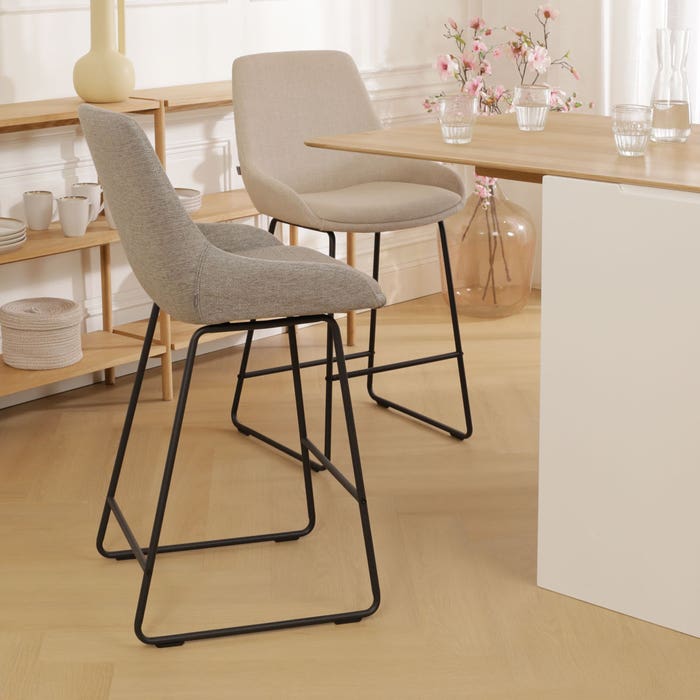 Nino-Isa barkruk warm grijs - zwart onderstel - 75 cm barstoel - rugleuning - kookeiland - hoge - design - luxe - stof - modern - scandinavisch
