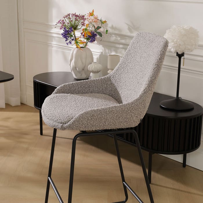 comfortabele barkruk bouclé taupe - zwart onderstel - 65 cm - Nino-Isa 