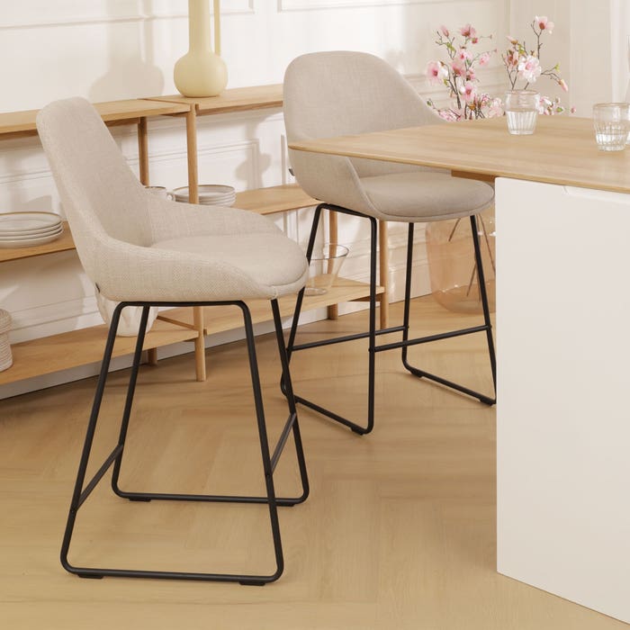 Nino-Isa barkruk beige - zwart onderstel - 75 cm barstoel - rugleuning - kookeiland - hoge - design - luxe - stof - modern - bruin - scandinavisch