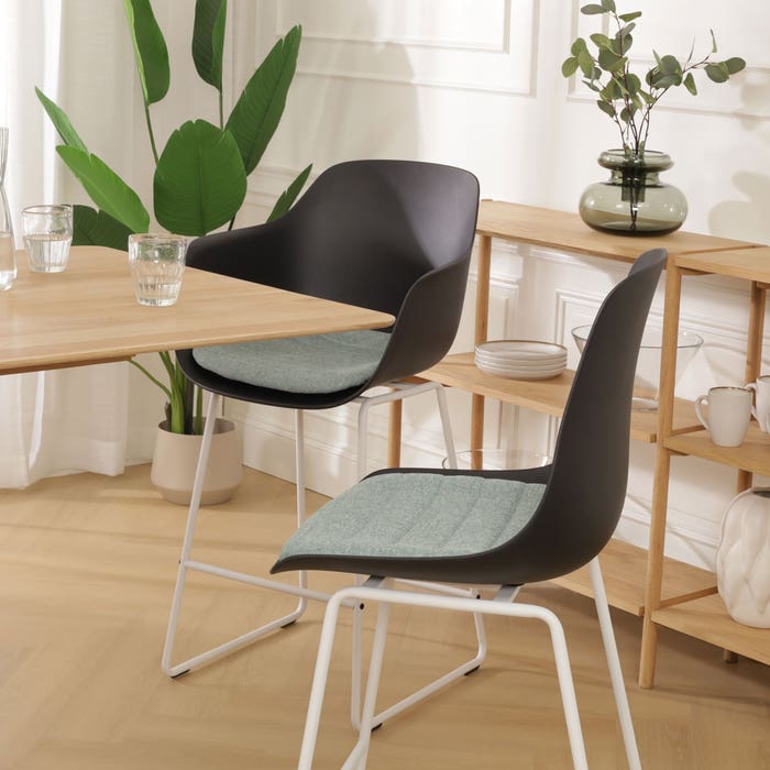 scandinavische barkruk zwart met zacht groen zitkussen - wit onderstel - 65 cm Nino-Liv
