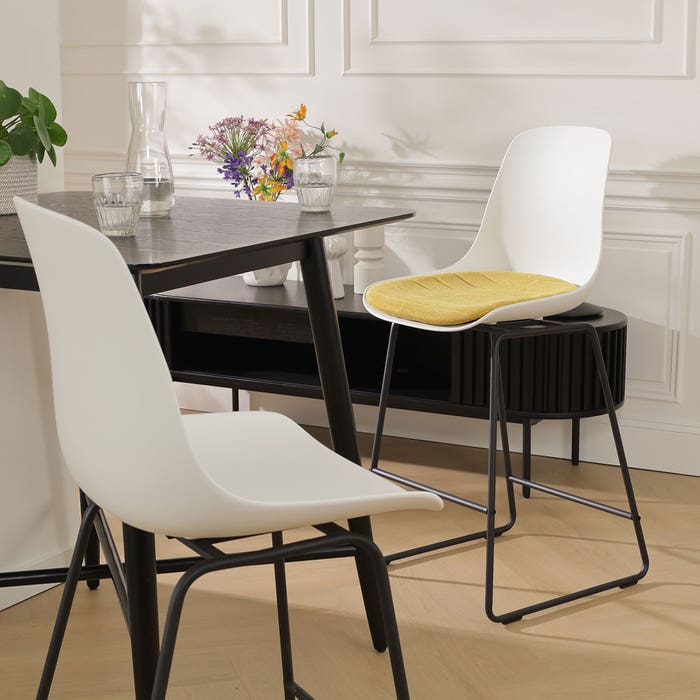 Nino-Liv barkruk wit met okergeel zitkussen - zwart onderstel - 75 cm barstoel - rugleuning - kookeiland - kunststof - zithoogte 75 cm - hoge - scandinavisch