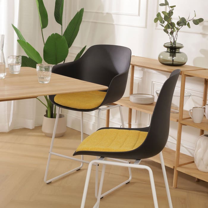 scandinavische barkruk zwart met okergeel zitkussen - wit onderstel - 65 cm Nino-Liv
