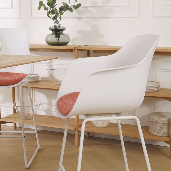 Nino-Liz barkruk wit met terracotta rood zitkussen - wit onderstel - 65 cm barstoel - armleuning - rugleuning - lage - luxe - stof - scandinavisch - comfortabele - japandi