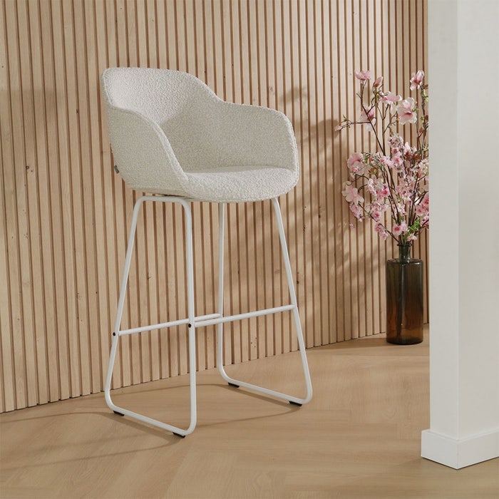 Nino-Mare barkruk bouclé beige - wit onderstel - 75 cm barstoel - armleuning - rugleuning - hoge - luxe - stof - scandinavisch - comfortabele - creme