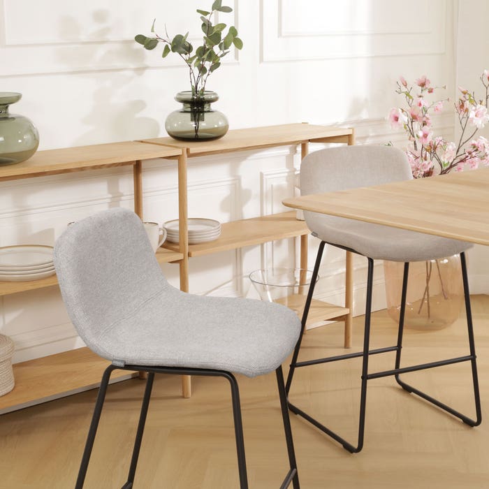 Nino-Mats barkruk lichtgrijs - zwart onderstel - 65 cm barstoel - kookeiland - grijs - stof - zithoogte 65 cm - lage - scandinavisch