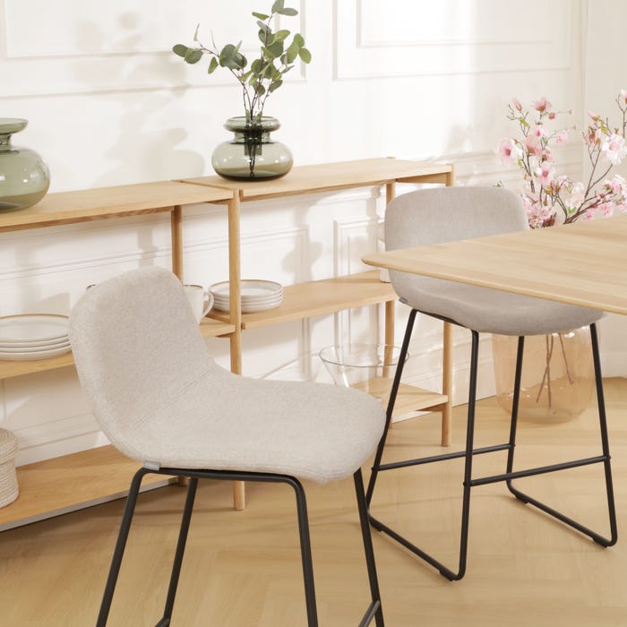 Nino-Mats barkruk beige - zwart onderstel - 65 cm barstoel - kookeiland - stof - zithoogte 65 cm - lage - scandinavisch