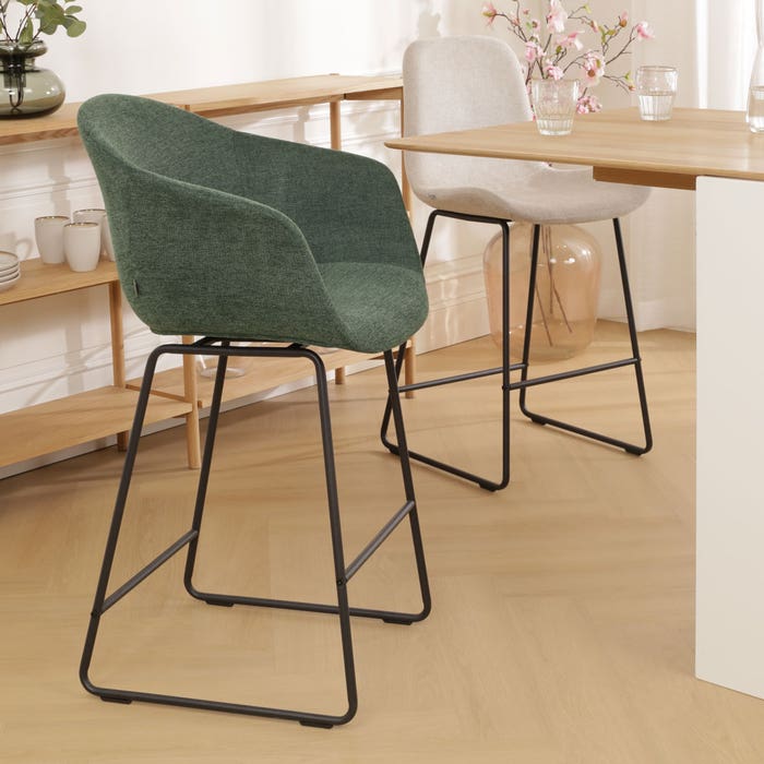 Nino-Otis barkruk donkergroen - zwart onderstel - 75 cm barstoel - rugleuning - armleuning - hoge - groen - stof - japandi - scandinavisch