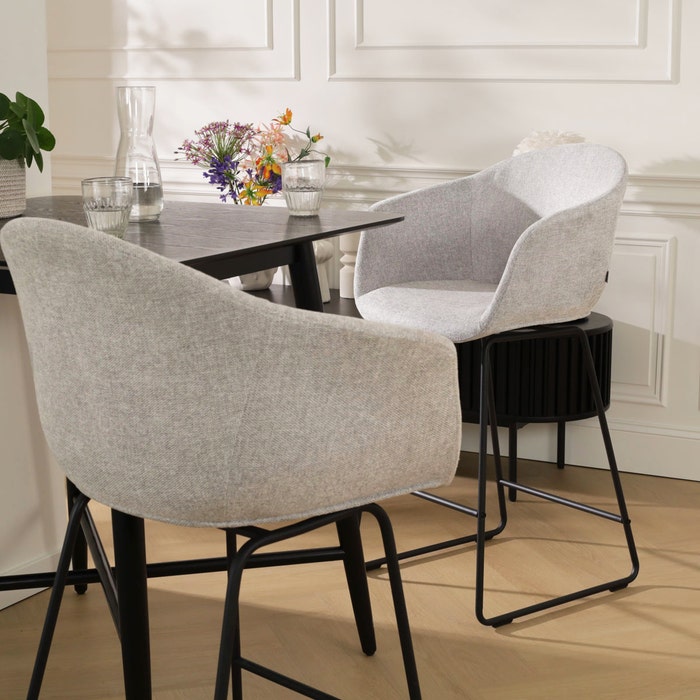 scandinavische barkruk lichtgrijs - zwart onderstel - 65 cm Nino-Otis