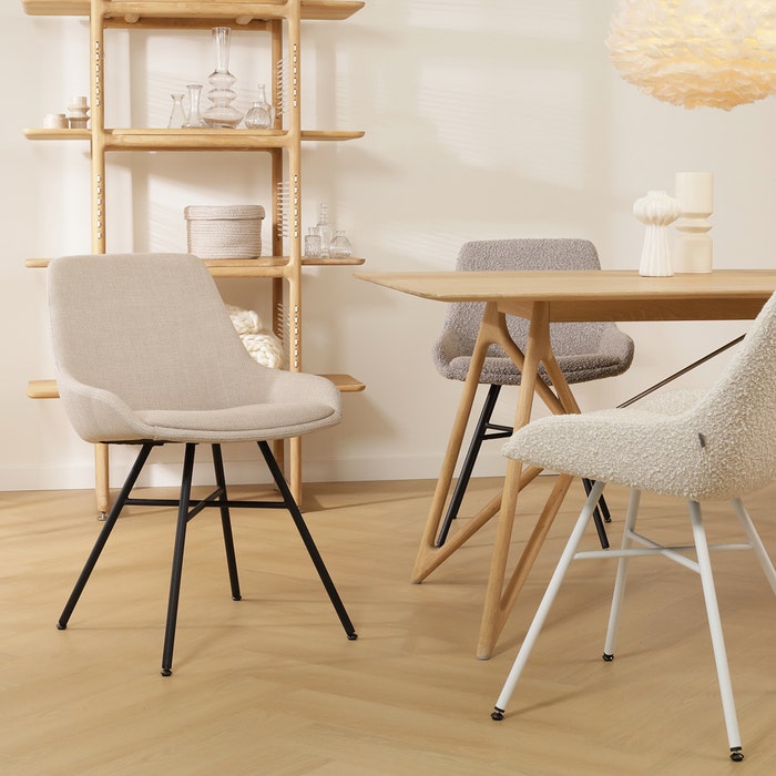 design eetkamerstoel beige - zwart onderstel Noa-Isa 