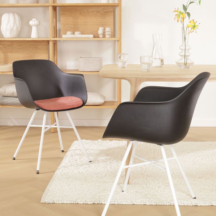 scandinavische eetkamerstoel zwart met terracotta rood zitkussen - wit onderstel Noa-Liz 