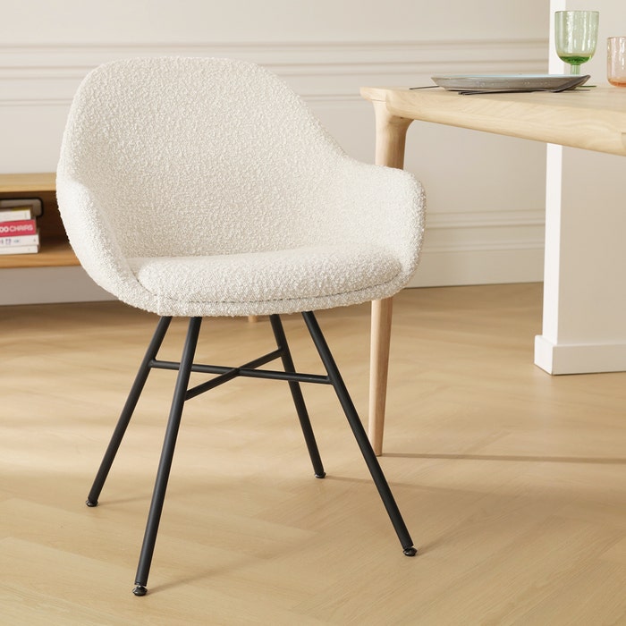 Noa-Mae eetkamerstoel bouclé beige - zwart onderstel met armleuning - design - bruin - scandinavisch - stof - luxe - armstoel - comfortabele - japandi