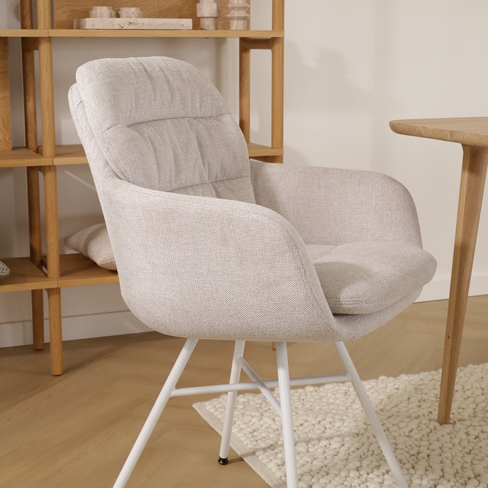 Noa-Mia eetkamerstoel beige - wit onderstel met armleuning - stof - scandinavisch - luxe - armstoel - crème - hoge rugleuning - comfortabele - lichtbruin