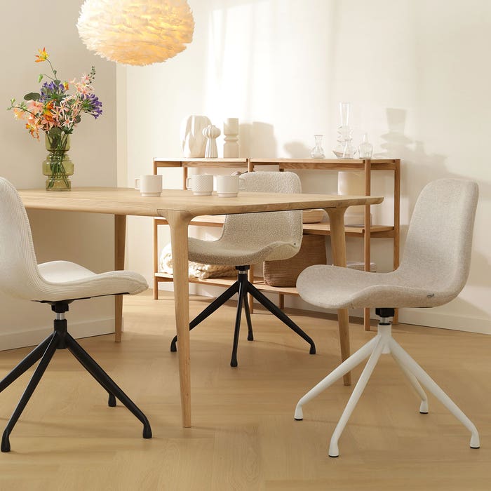 scandinavische draaibare eetkamerstoel beige - wit onderstel Nola-Fé 