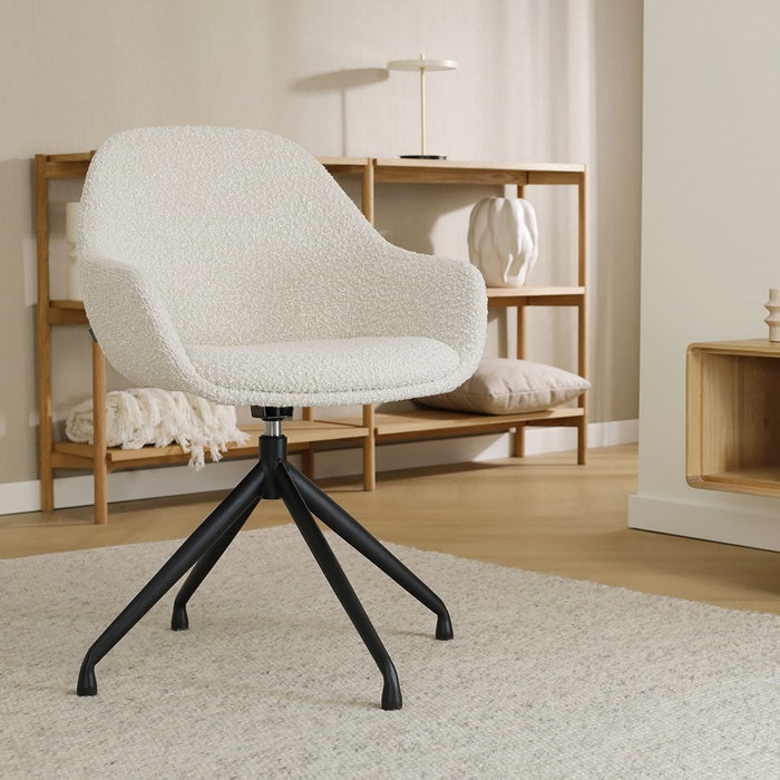 Nola-Mae draaibare eetkamerstoel bouclé beige - zwart onderstel - set van 2 met armleuning - draaibaar - design - bruin - scandinavisch - japandi - luxe - stof - armstoel - comfortabele - set van 2