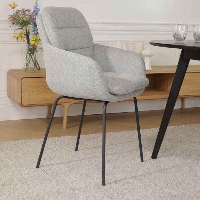 Nora-Mia eetkamerstoel grijs - zwart onderstel met armleuning - stof - luxe - armstoel - hoge rugleuning comfortabele - japandi
