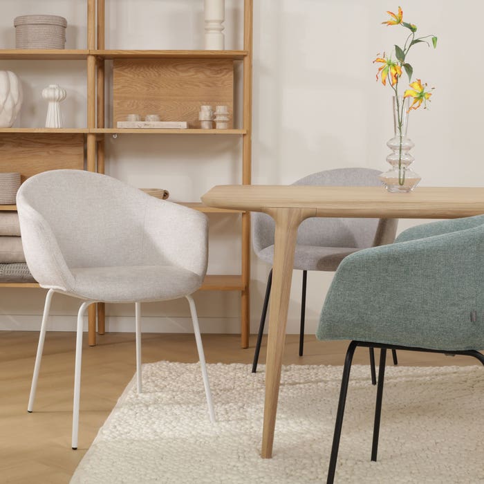 scandinavische eetkamerstoel beige - wit onderstel Nora-Otis 