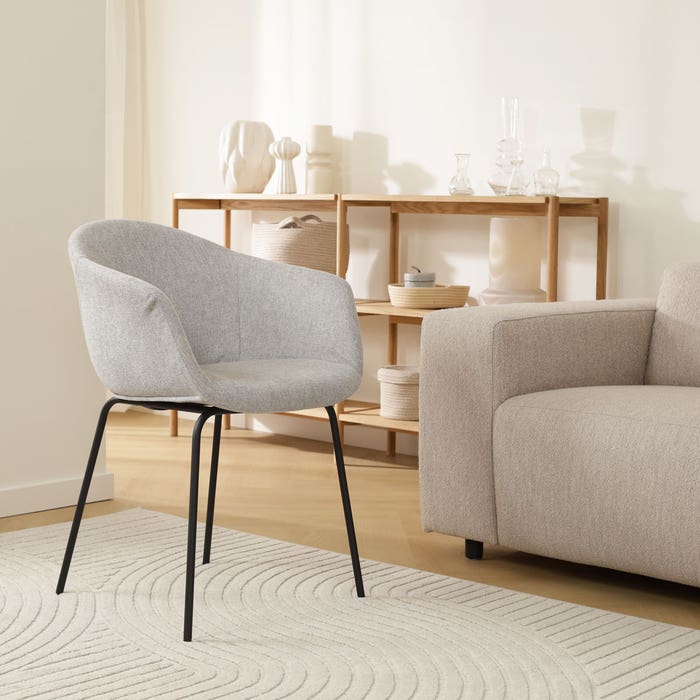 Nora-Otis eetkamerstoel lichtgrijs - zwart onderstel - set van 2 met armleuning - grijs - stoffen - armstoel - modern - japandi - comfortabel