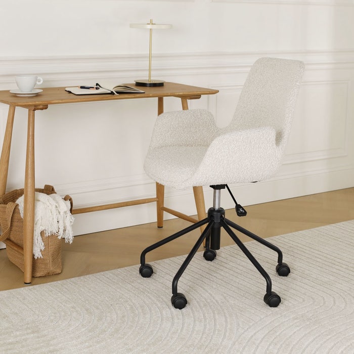 comfortabele bureaustoel crèmekleurig - zwart onderstel Nout-Eef