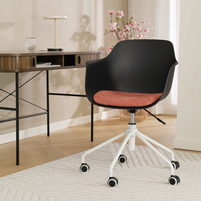 comfortabele vergaderstoel met armleuning zwart met terracotta rood zitkussen - wit onderstel Nout-Liz 