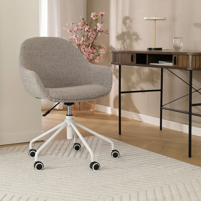 Nout-Mae bureaustoel bouclé taupe - wit onderstel bureaustoel - vergaderstoel - verstelbaar - luxe - wielen - met armleuning - comfortabel - scandinavisch - bruingrijs
