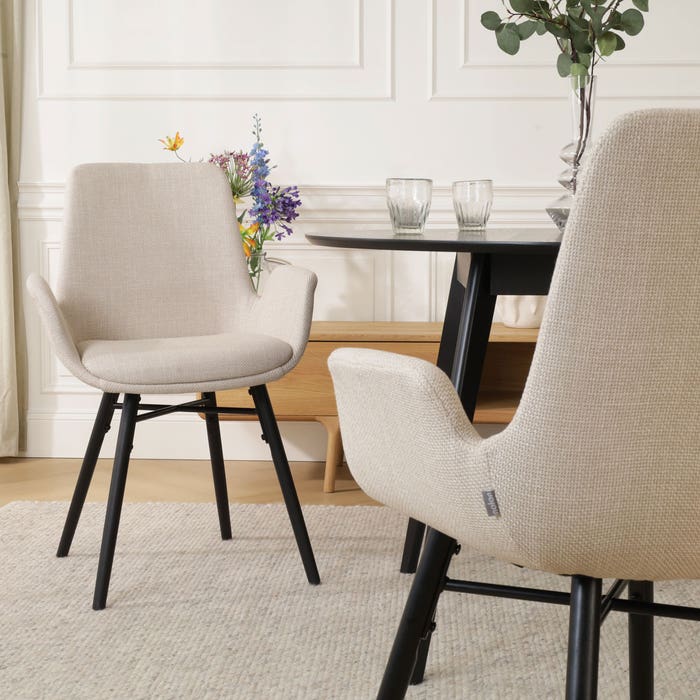 Nova-Eef eetkamerstoel beige - zwart onderstel - met armleuning - design - bruin - scandinavisch - stof - luxe - armstoel - modern