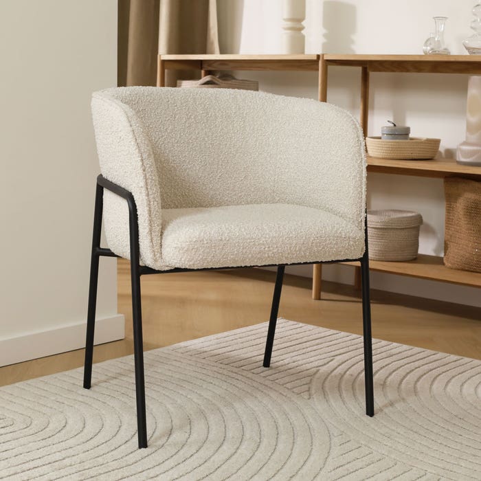 comfortabele eetkamerstoel met armleuning bouclé beige - zwart onderstel