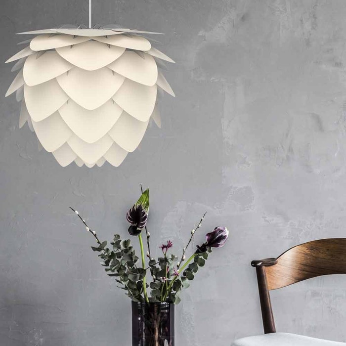 Aluvia Medium hanglamp pearl white - met koordset zwart - Ø 59 cm - gebroken wit - aluminium