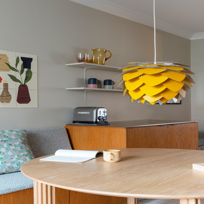 Aluvia Mini hanglamp saffron yellow - met koordset zwart - Ø 40 cm - okergele - artichok