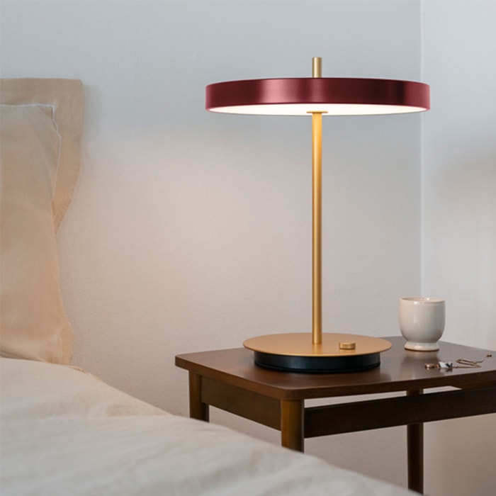 Asteria table ruby red - Ø 31 x 41,5 cm - bureaulamp - batterij - oplaadbare - draadloze - design - modern - led - dimbaar - zonder snoer - metaal - snoerloos - rood