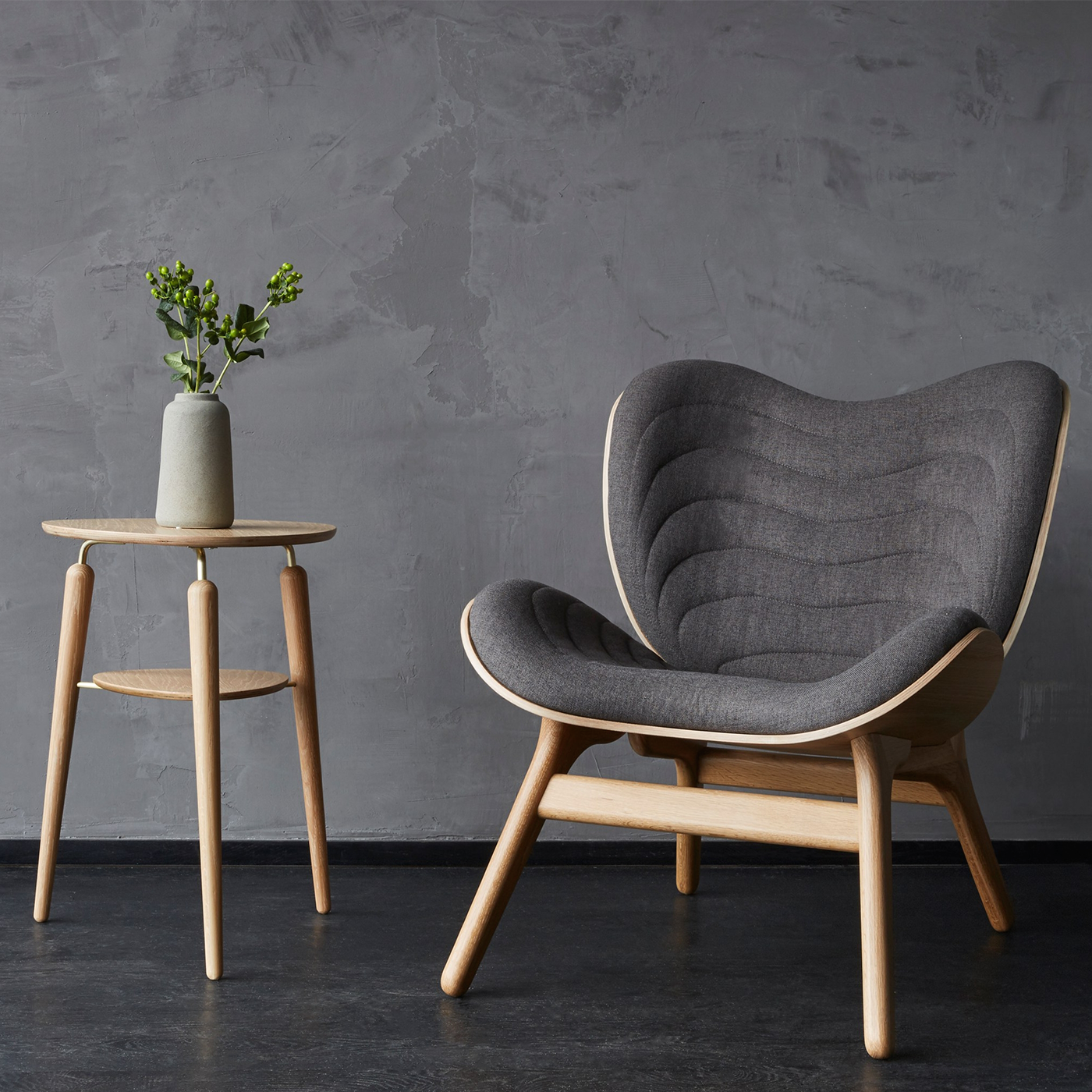 A Conversation Piece houten fauteuil slate grey - donkergrijs - lounge stoel