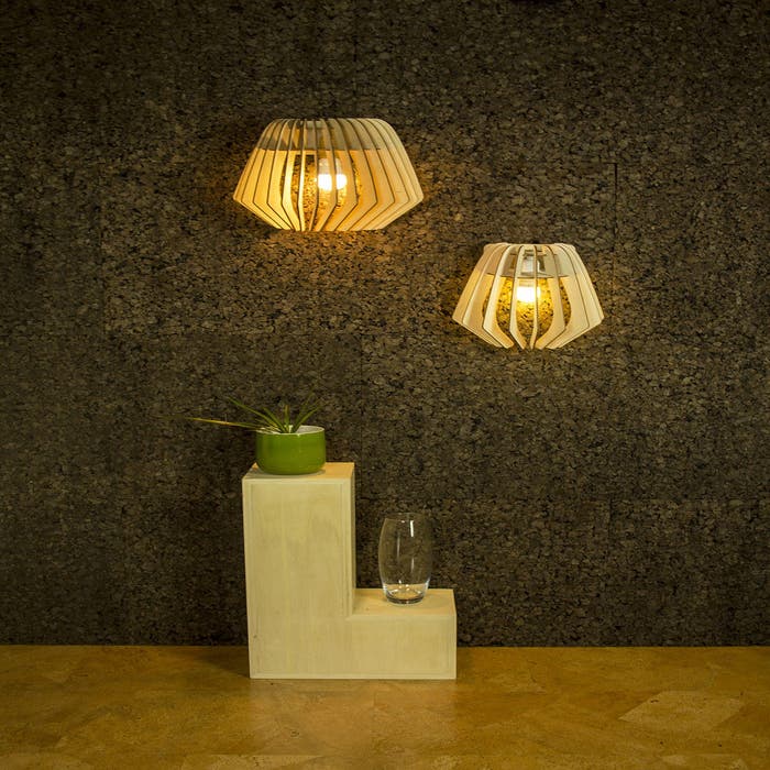 Wall Spin houten muurlamp small - met wit koordset 