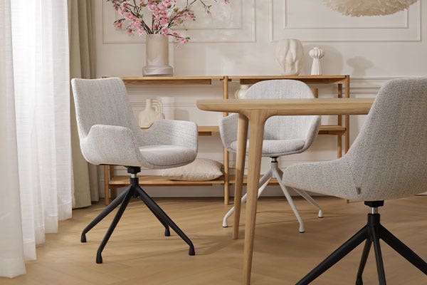 Stoelen van het merk Nolon