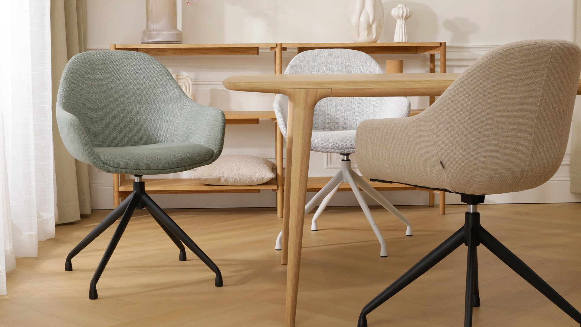 Eetkamerstoelen van Nolon