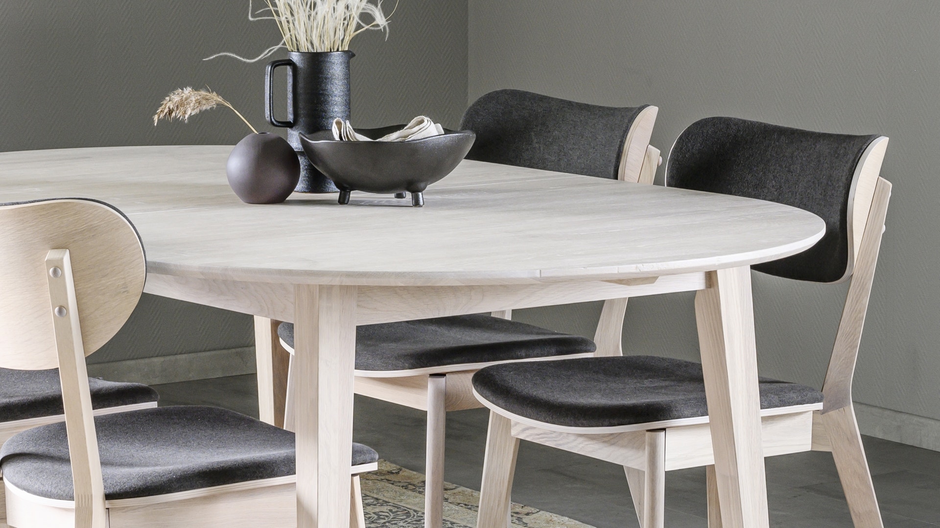 Stoelen voor in de eetkamer 