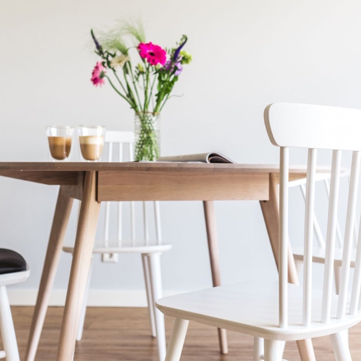 hoeveel ruimte nodig voor een ronde tafel met stoelen