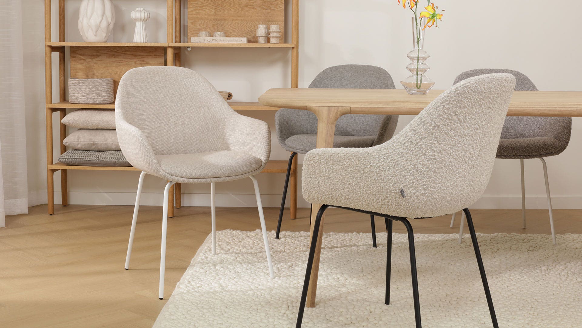 Welke stof voor eetkamerstoelen?