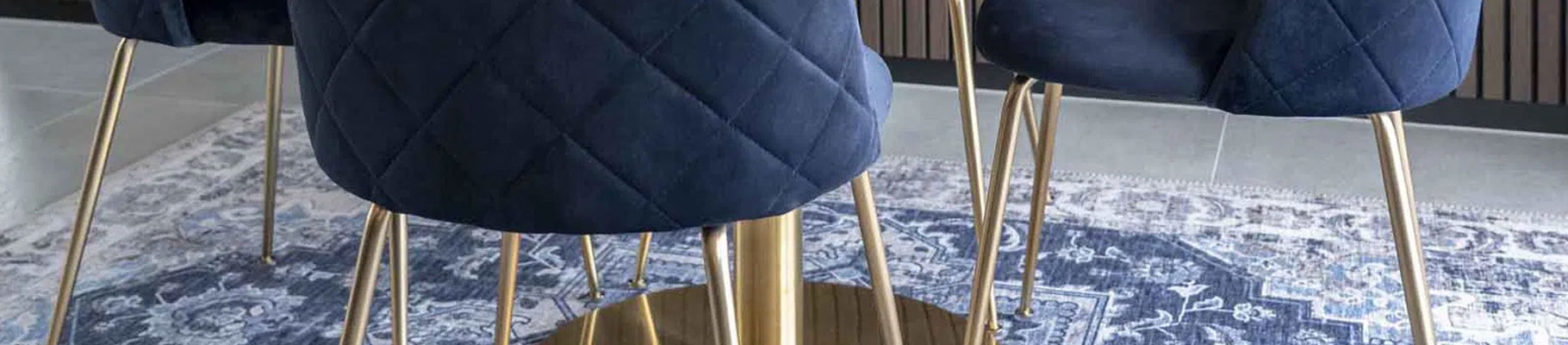 Eetkamerstoelen met gouden poten