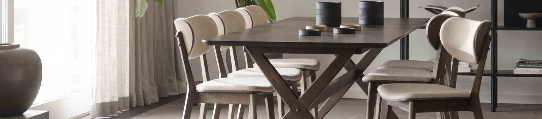 Walnoten eetkamerstoelen van Gewoonstijl Walnoten eetkamerstoelen
